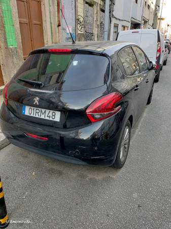 Peugeot 208 1.2 PureTech Style - 4