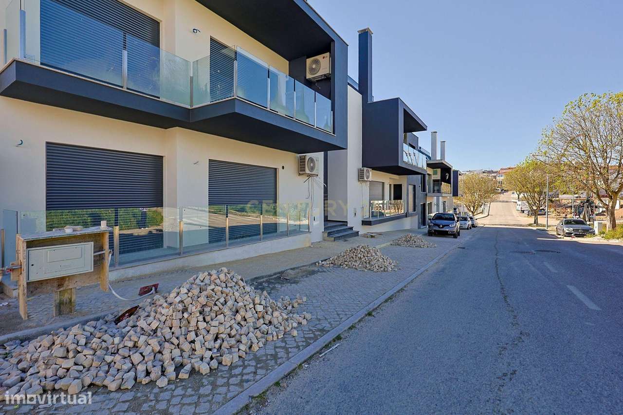 Prédio Charneca Caparica - Frações T1 e T2-34