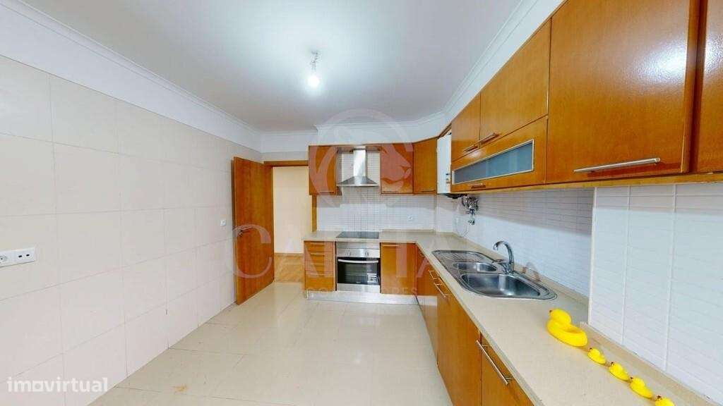 T3 Serra das Minas Renovado e espaçoso - Grande imagem: 5/26