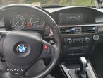 BMW Seria 3 330d xDrive DPF Touring - 15