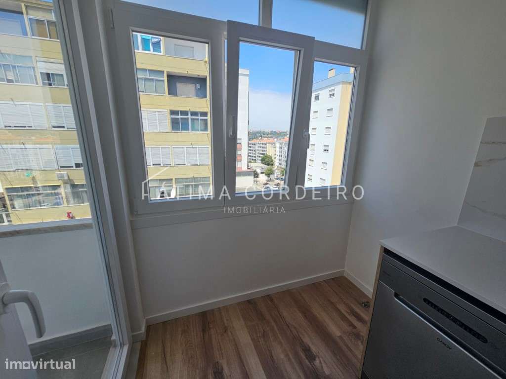 Apartamento T3 em remodelação total - Centro de Almada. - Grande imagem: 5/14