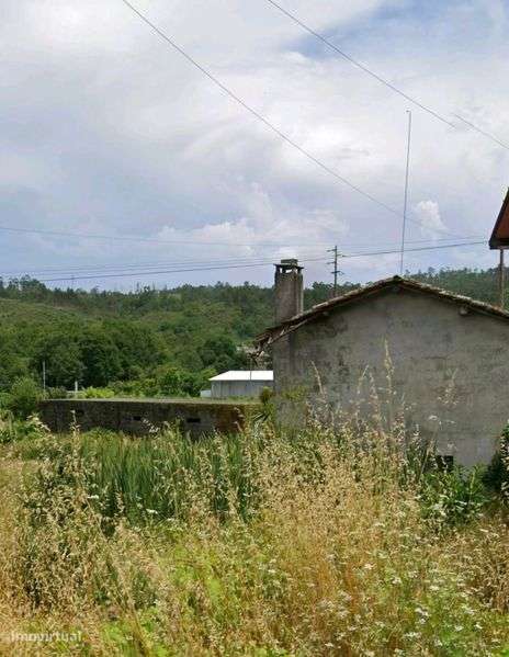 Terreno com construções - Grande imagem: 5/6