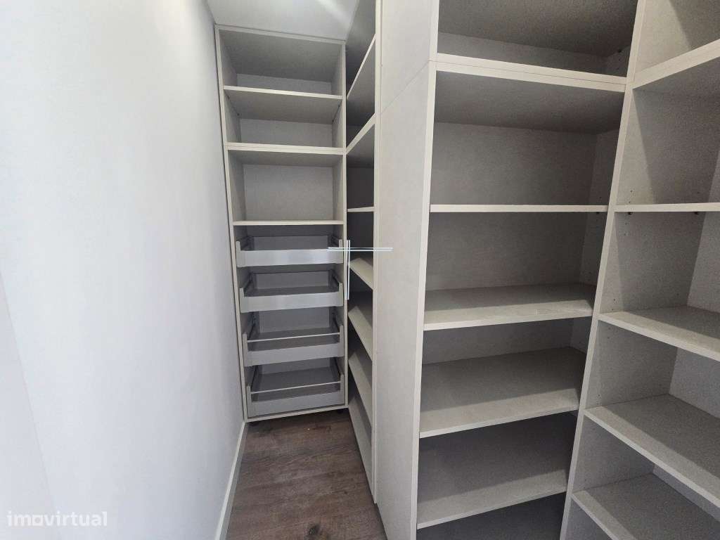 Apartamento T3, com varanda, arrecadação e parqueamento - Quinta do...-15