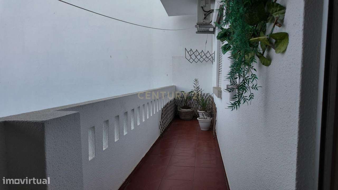 Excelente Oportunidade! Moradia em Castelo Branco-31