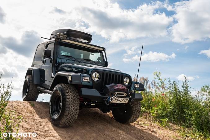 Jeep Wrangler - 4