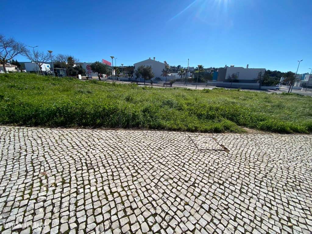 Lote de terreno urbano para construção de 8 fogos, Loulé, Algarve - Grande imagem: 2/11