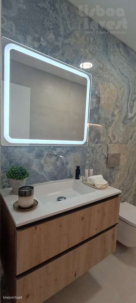 Apartamento T3 Novo com Varanda em Benfica-3