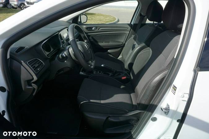 Renault Megane 1.2 Energy TCe Life - 9