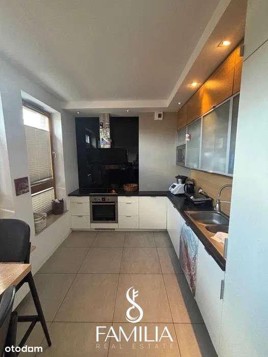 Duża kawalerka z garderobą, Zielona Italia-3