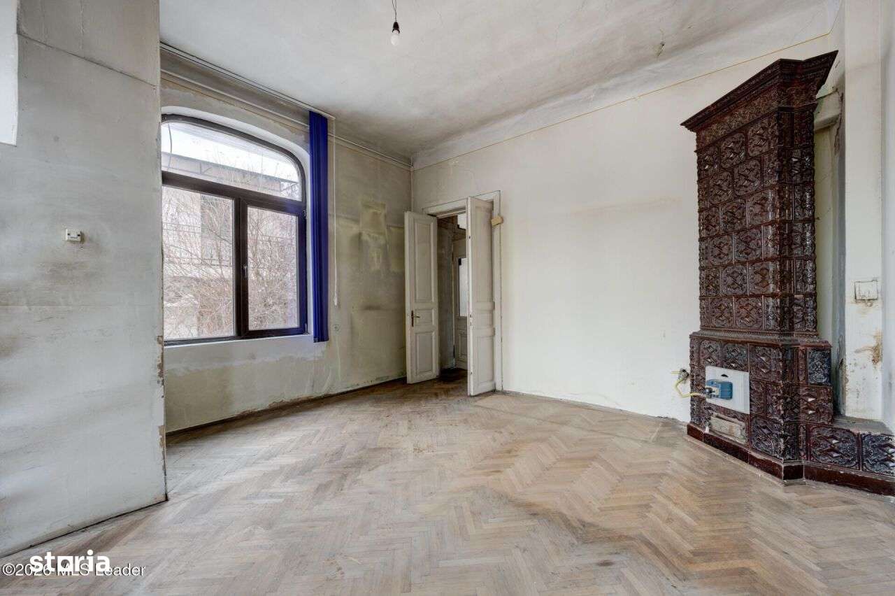 Casă 4 camere, rond Regina Maria, exterior renovat-5