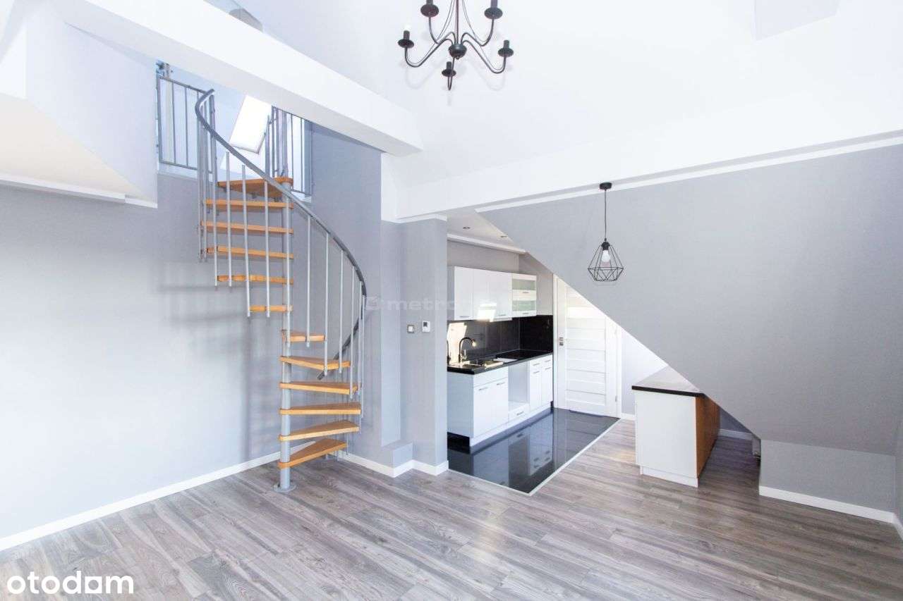 Dwupoziomowe mieszkanie w Białogardzie.-5