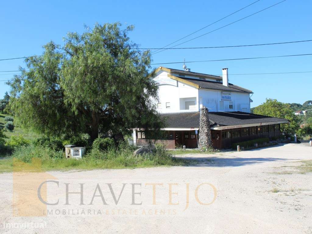 OPORTUNIDADE! Propriedade com habitação, restaurante e armazém pert... - Grande imagem: 2/40