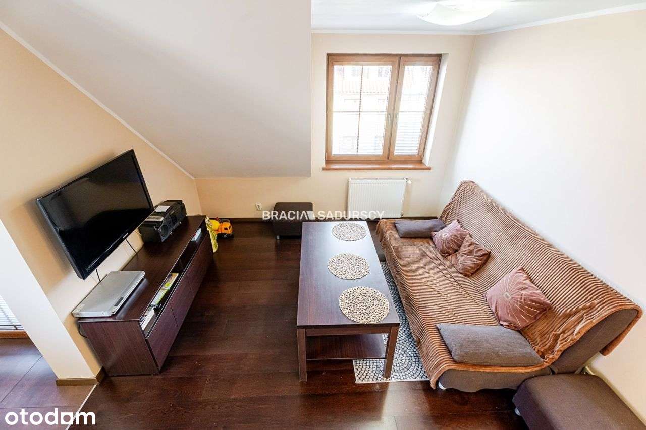 Przestronne mieszkanie z dużym tarasam / parking-4