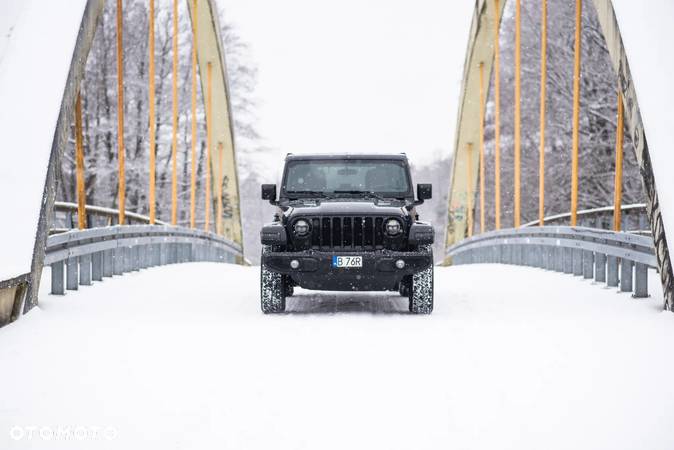 Jeep Wrangler - 21