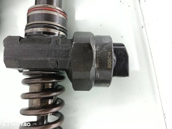 Injector VW GOLF 4 AJM 1998-2004  038130073F - 4