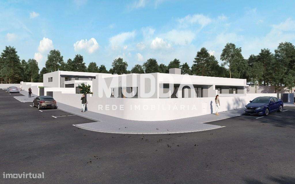 Moradia T3 térrea isolada em Travanca - Santa Maria da Feira-8