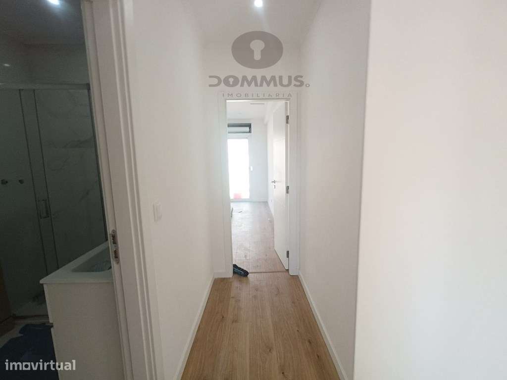 Apartamento T2 Totalmente Remodelado no Cacém-9