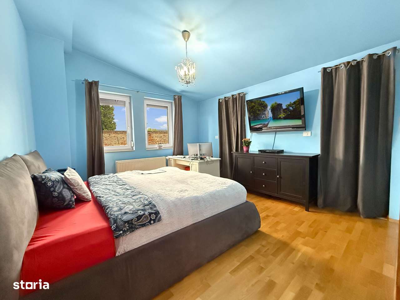 Casă cu două corpuri și utilizare mixtă– rezidențial & comercial-12