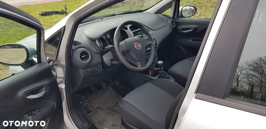 Fiat Punto 2012 - 7