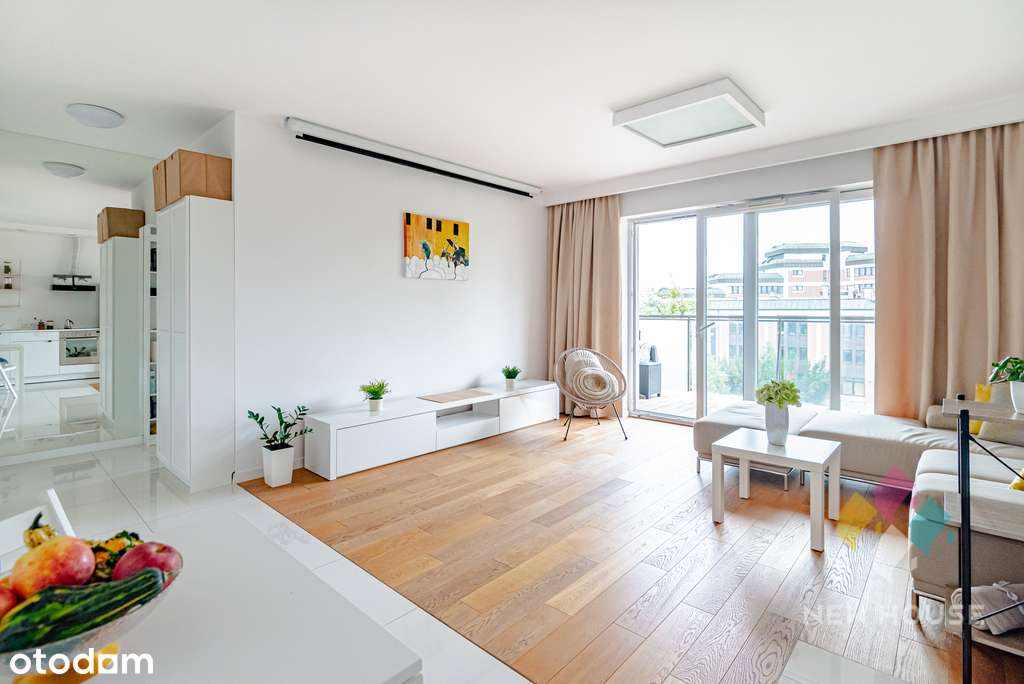 Jasne, komfortowe, 2 pokoje, loggia, Centrum - Pełny obrazek: 4/20