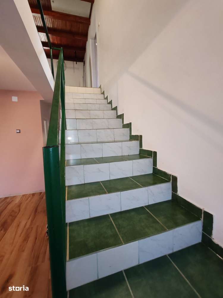 Vilă P+1 Bascov, 240 mp, teren 550 mp, toate utilitatile, asfalt - Imagine principală: 5/9