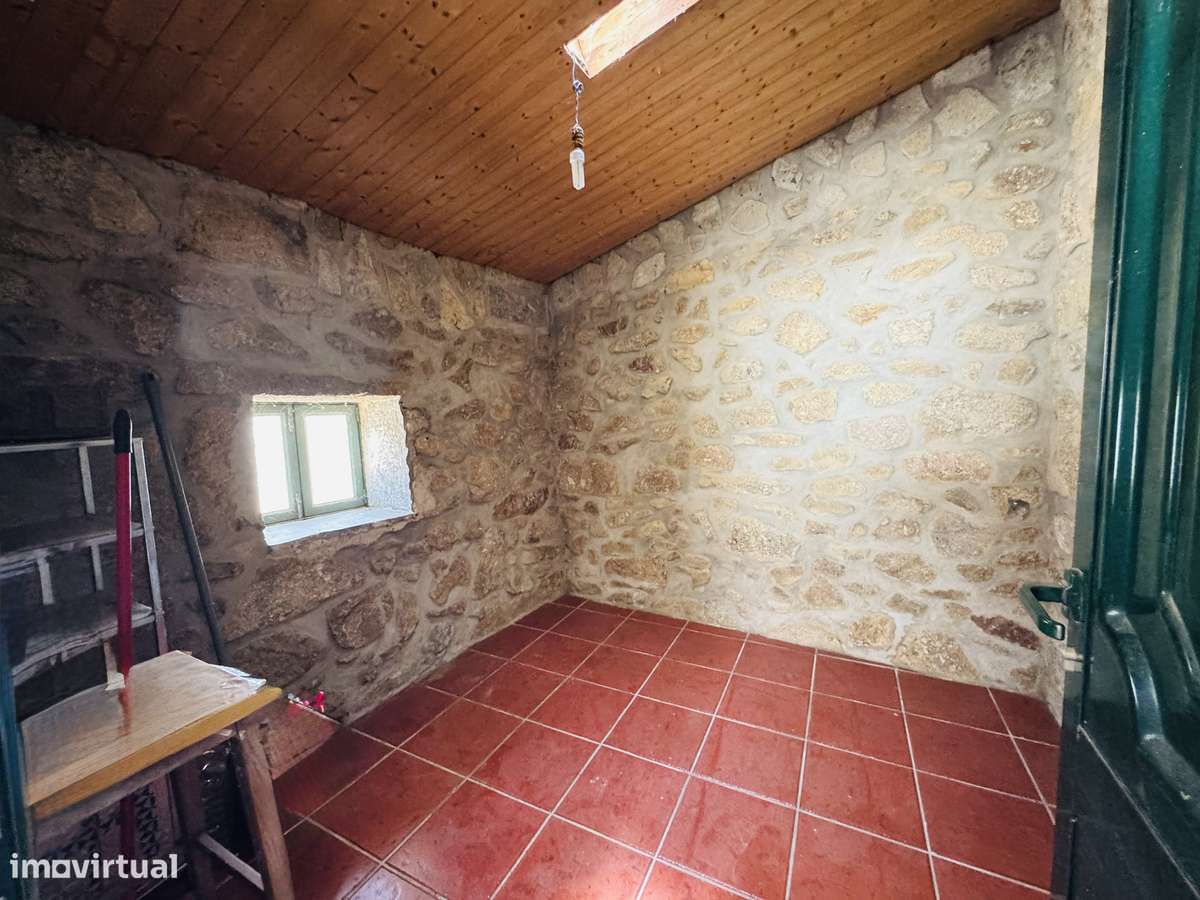 Moradia IndIvidual em Lago-27