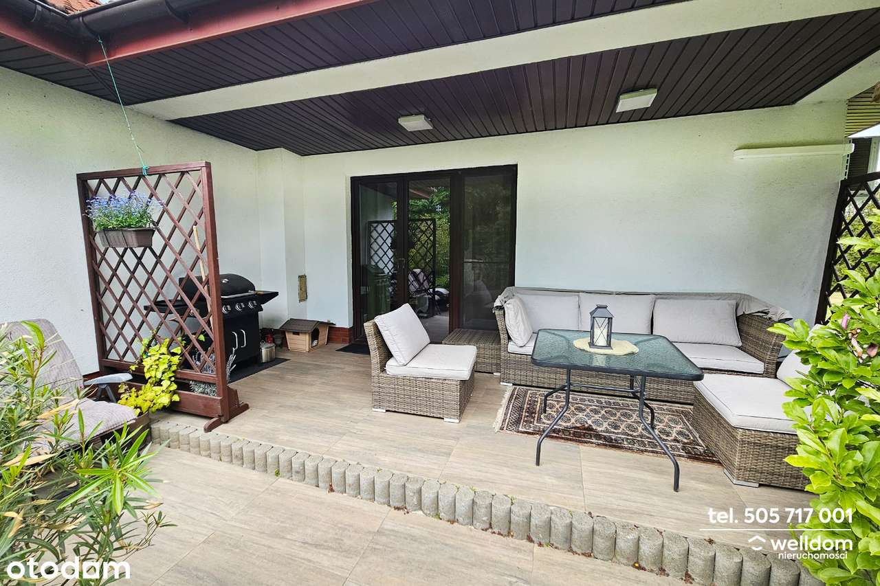 Przestronny dom, duża działka ze stawem-11