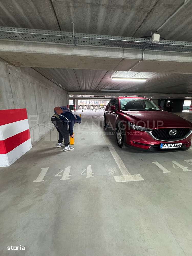 Inchiriez parcare acoperita Top City, Coresi- Covered parking for rent - Imagine principală: 2/3