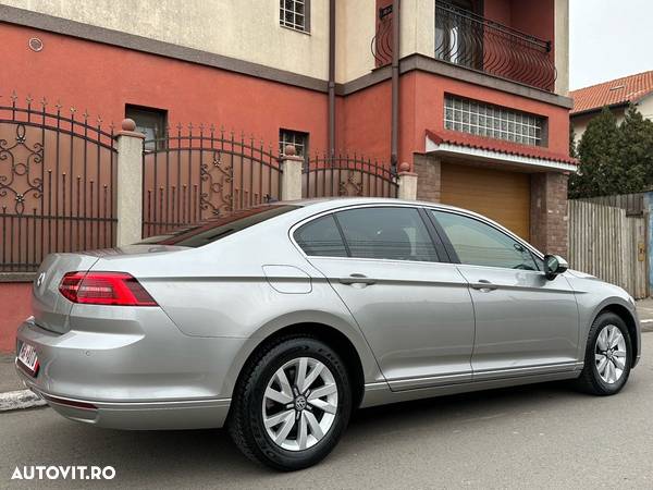 Volkswagen Passat 1.6 TDI (BlueMotion Technology) DSG Comfortline - 36