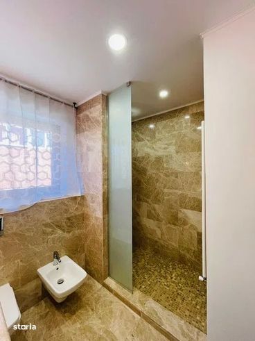 Apartament 2 camere decomandate zona Central.-3