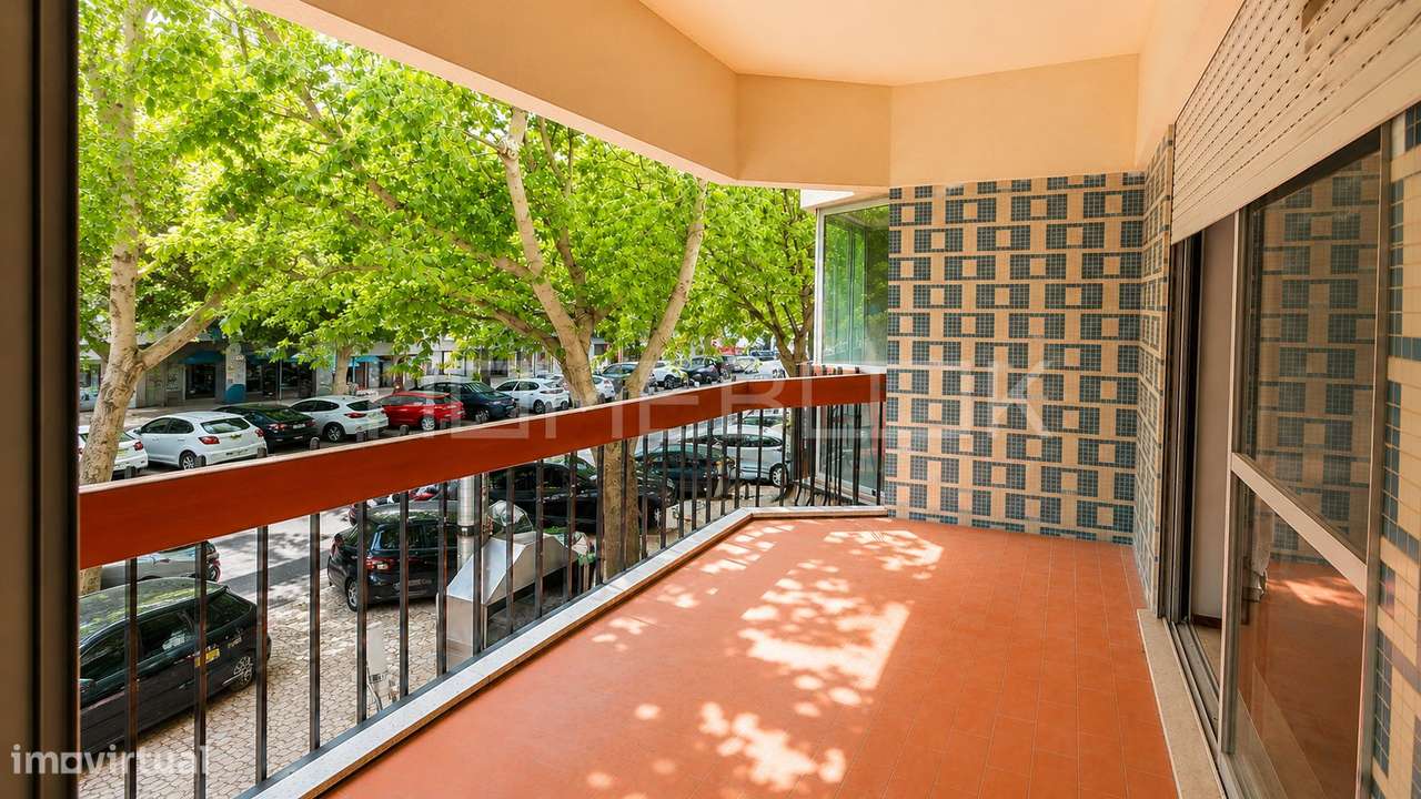 Apartamento T3  em Setúbal com varanda-5