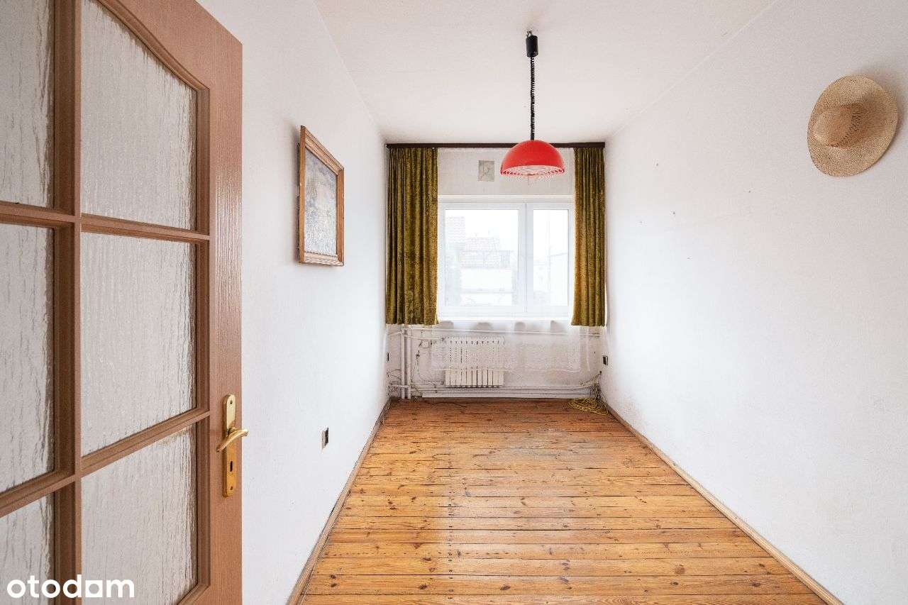 Dom i dodatkowy budynek mieszkalno-gospodarczy-7