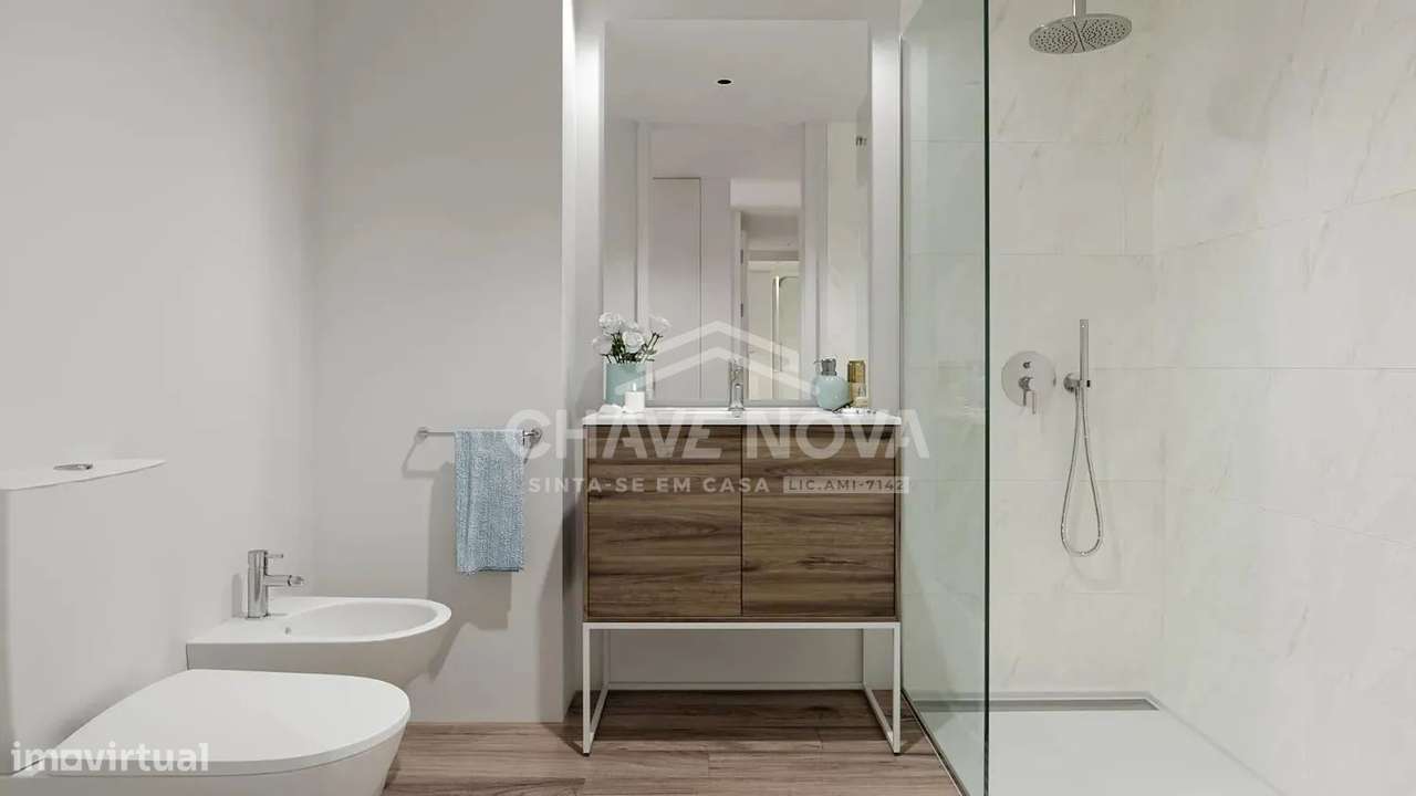 T2+1 Novo c/ 2 Lugares de Garagem em Oliveira do Douro - Grande imagem: 4/12