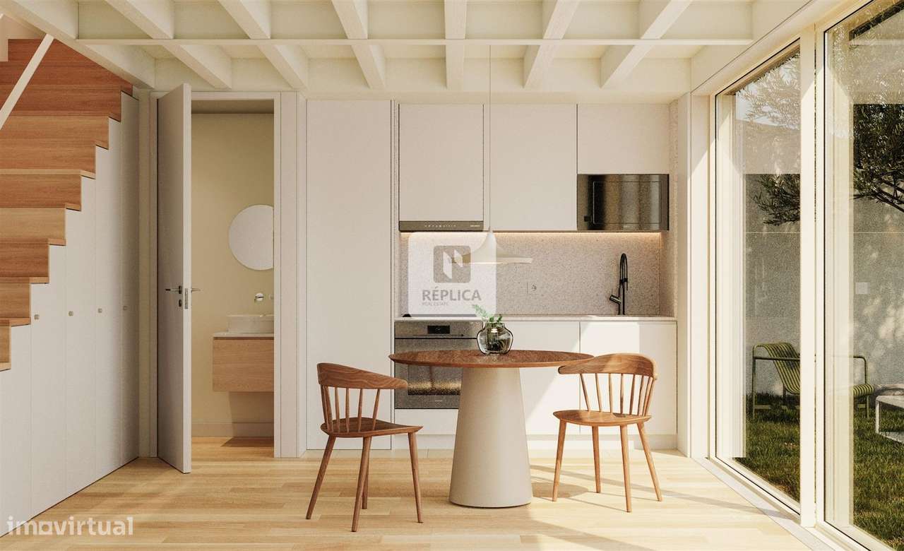 Apartamento T2 Duplex com Varanda na Baixa do Porto - Grande imagem: 3/14