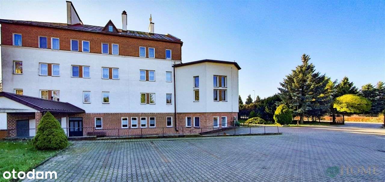 Wielofunkcyjny obiekt z pięknym ogrodem w Lublinie-1