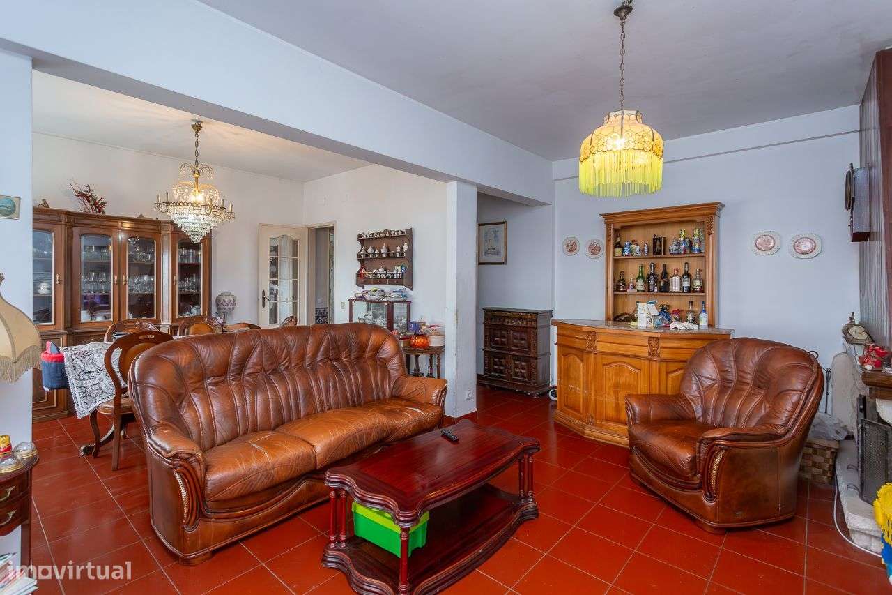 T4 transformado em T3 nas Mercês - Grande imagem: 2/26