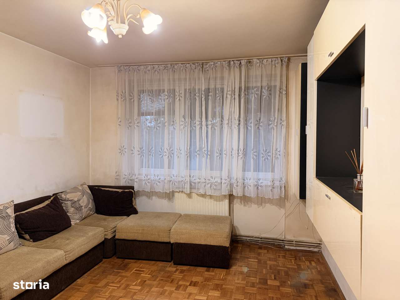 Apartament cu 4 camere, 80 mp, în bloc de cărămidă-3