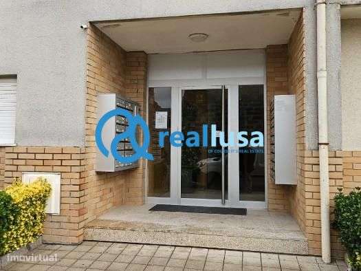 T2 c/ garagem Bonfim Porto Retoma de banco-8