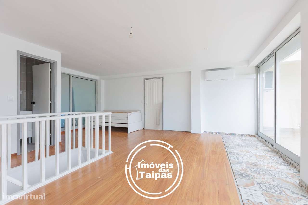 Vende-se Apartamento Duplex Centro das Taipas-5