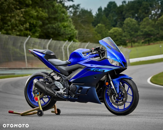 Yamaha R3 - 5