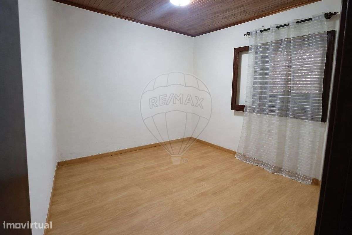 Moradia T2 para venda - Grande imagem: 2/12