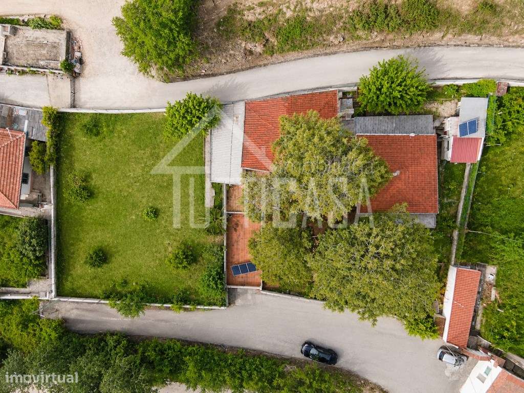 Moradia T2+2 com Jardim, Garagem e Total Privacidade-39