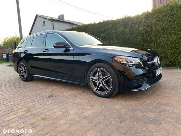 Mercedes-Benz Klasa C 220 d 4Matic T 9G-TRONIC AMG Line - 2