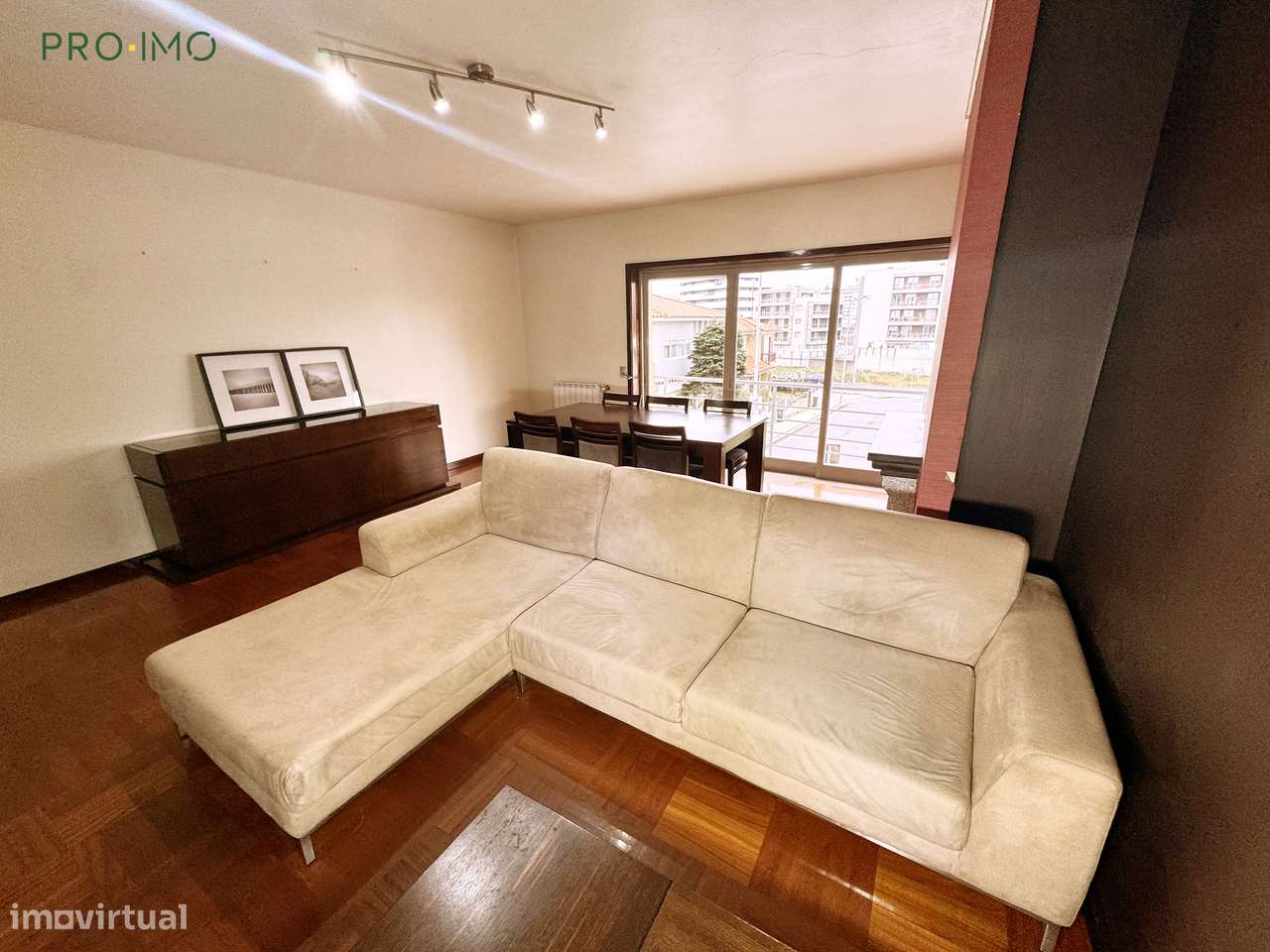 Apartamento T3 no Centro de São João da Madeira-16