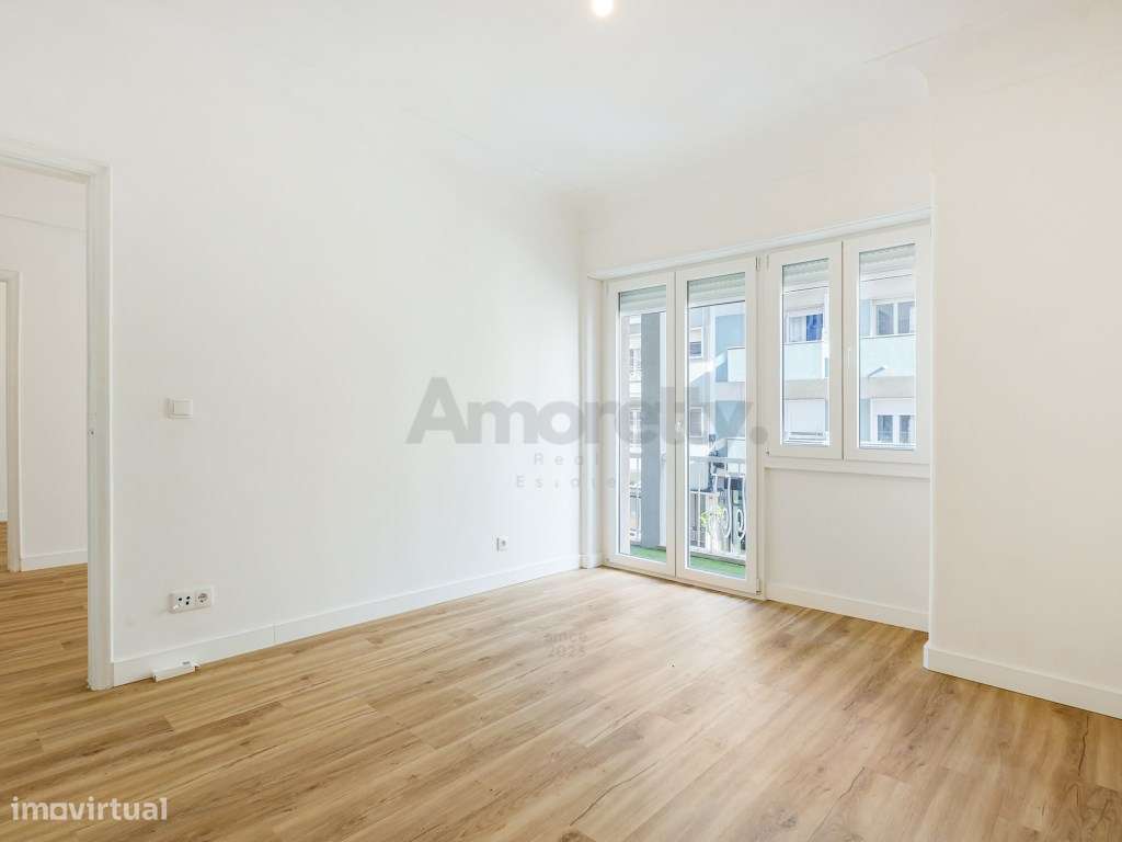 T4 Remodelado com Terraço em Pleno Coração de Arroios-26