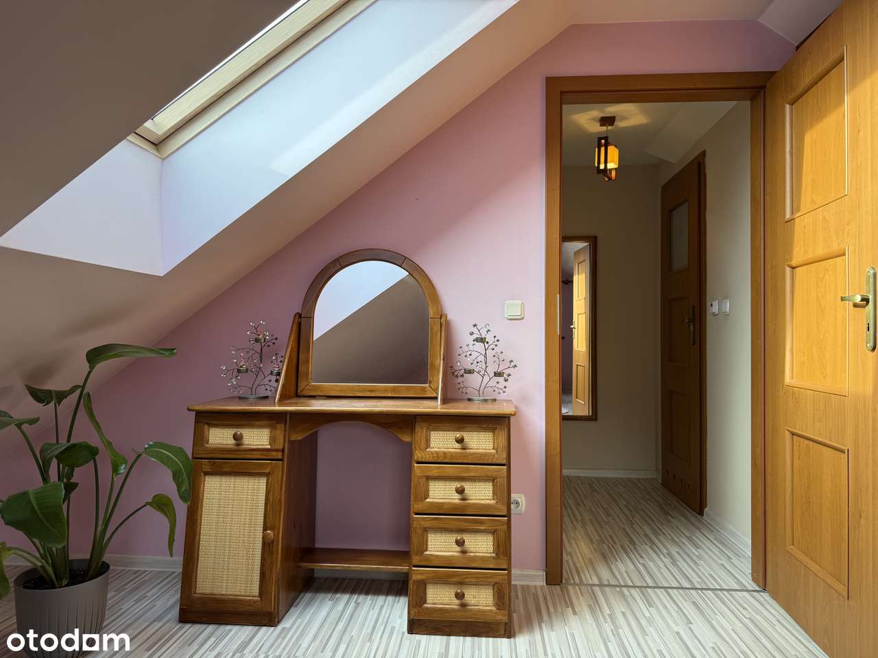 Dwupoziomowy apartament z kominkiem i parkingiem, 3 km. od Chochołowa.-9