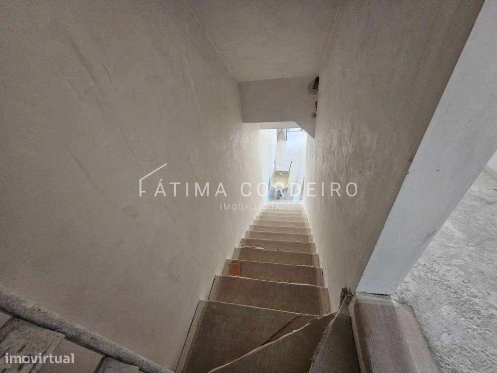 Moradia Geminada T4 com Suite e lugar de garagem - Redondos - Grande imagem: 5/16