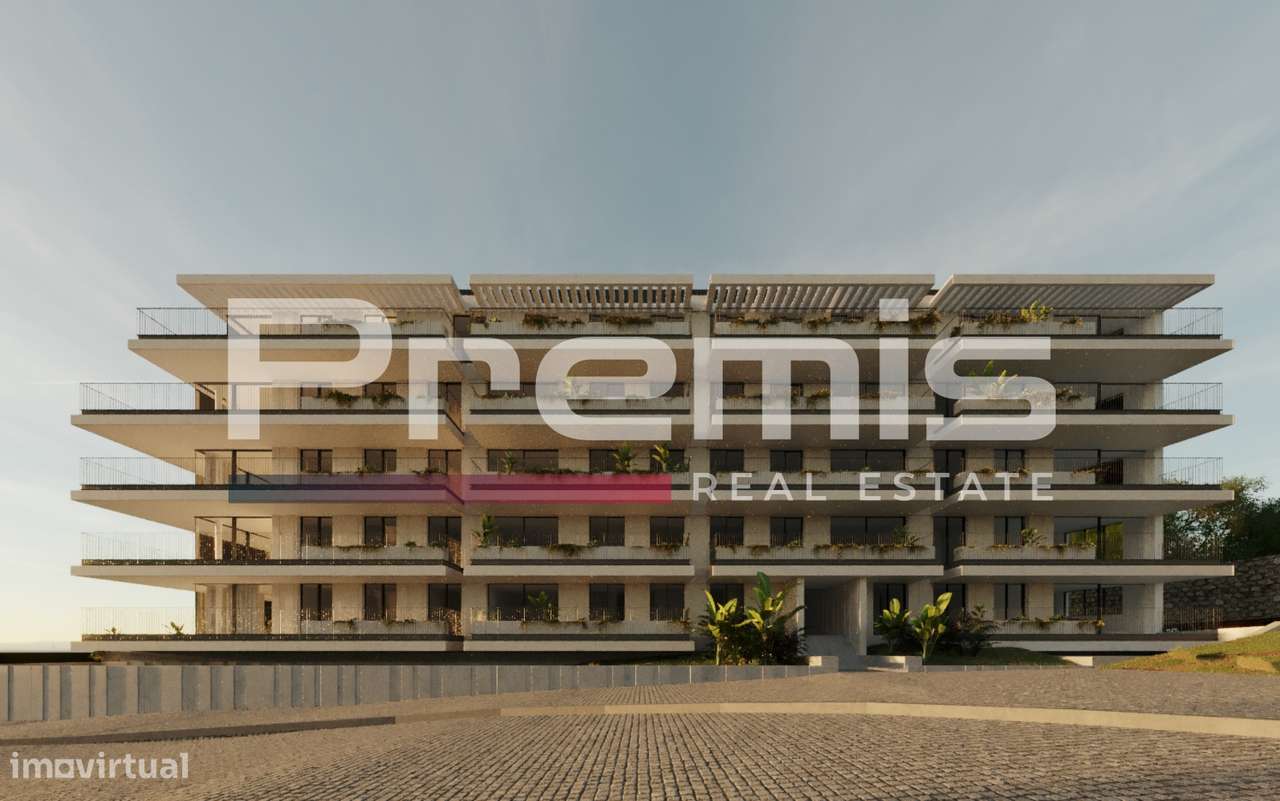 Penthouse T4 de Luxo na 1ª Linha de Mar – Vistas Panorâmicas Rio e Mar-6