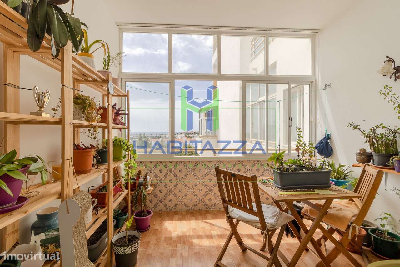 Apartamento T2 com vistas desafogadas em Lagos