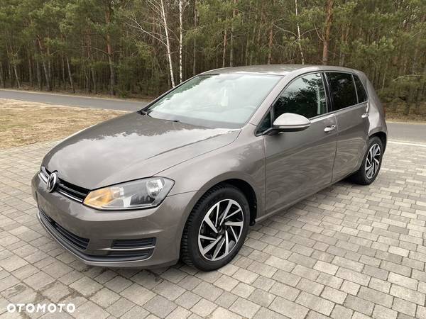 Volkswagen Golf 1.6 TDI DPF Comfortline - 3